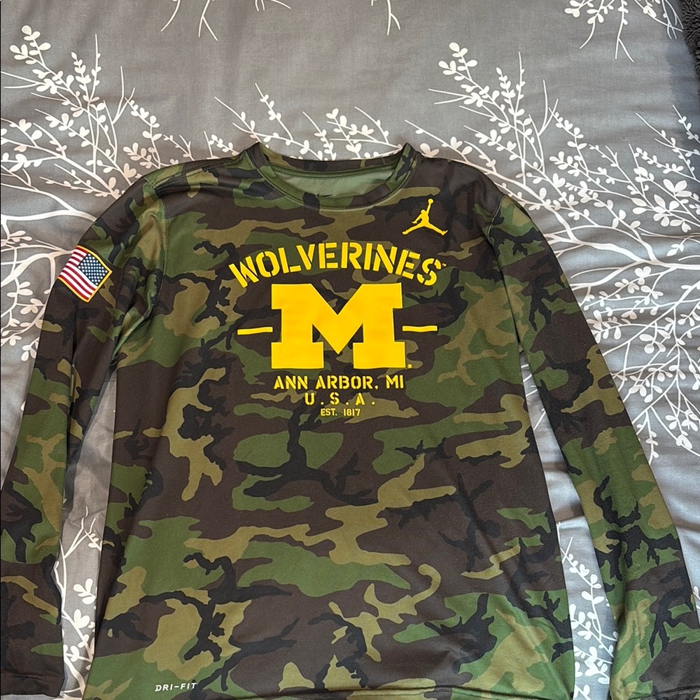 Nike Green and Yellow Long Sleeve Tee